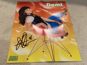 Demi Lovato Jonas Brothers teen poster clipping pink chiar modeling Camp Rock