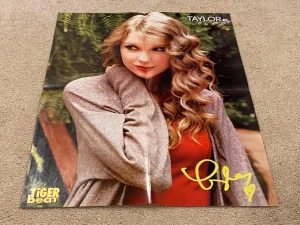 Taylor Swift Justin Bieber teen magazine poster clipping red lips close up Pix