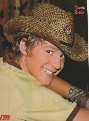Stevie Brock Bow Wow teen magazine pinup clipping pop singer hat Tiger Beat pix