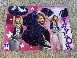 Taylor Lautner Taylor Swift teen magazine poster clipping cheering Pom pom's M mag
