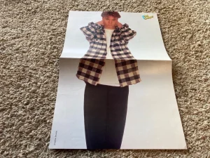 Jonathan Brandis Elijah Wood teen magazine poster clipping arms on neck Bop