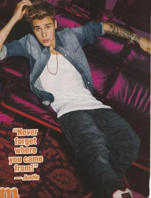 Justin Bieber teen magazine pinup clipping purple couch necklace M teen idols