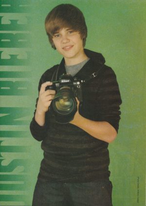 Justin Bieber teen magazine pinup clipping child star camera photo shoot pix