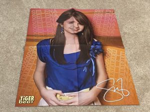 Selena Gomez Hunger Games teen magazine poster clipping Tiger Beat Pix Disney
