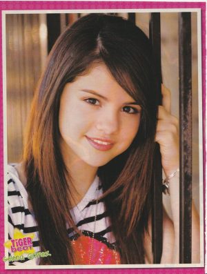 Selena Gomez teen magazine pinup clipping fashion icon vintage celebrity pix