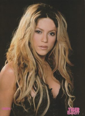 Shakira teen magazine pinup clipping headshot teen idols pix vintage