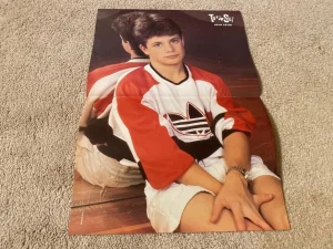 Scott Bloom Alyssa Milano Sean Astin teen magazine poster shorts young Teen Set