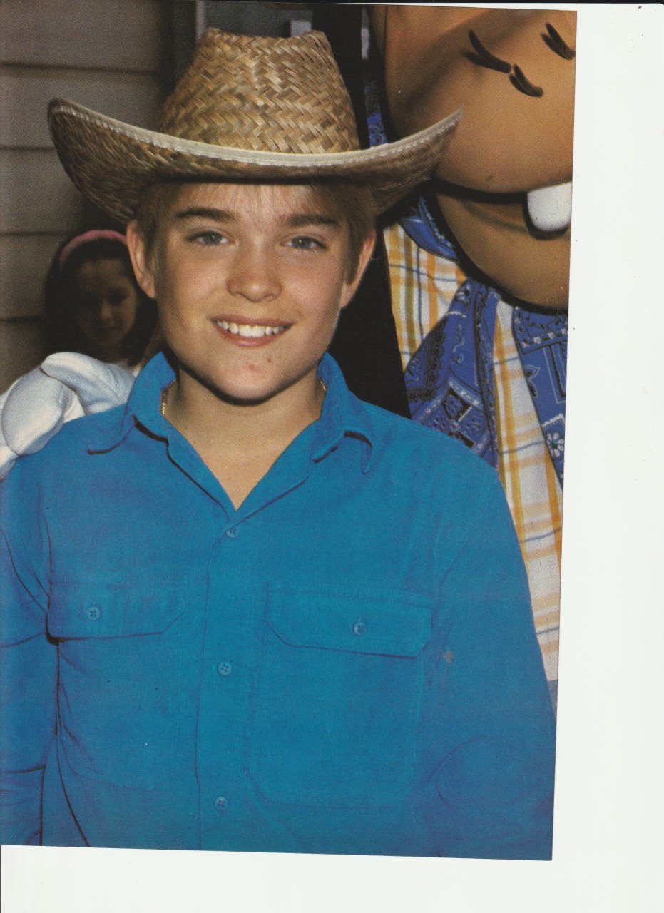 Brian Bloom Chad Allen teen magazine pinup clipping tight jeans chair Star pix - Image 2