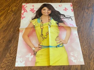Selena Gomez Kirsten Stewart magazine poster clipping Twist yellow shirt pix