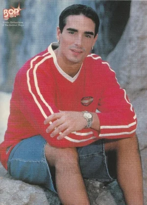 Kevin Richardson Boyzone Backstreet Boys teen magazine pinup clipping shorts Pix
