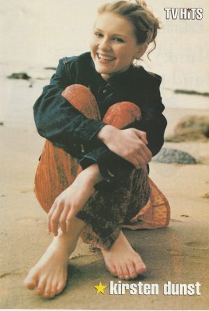 Kirsten Dunst teen magazine pinup clipping vintage 90's beach barefoot TV Hits