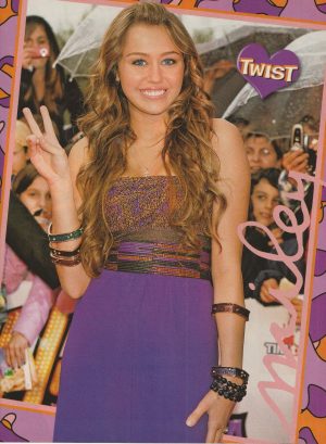 Miley Cyrus Kristen Stewart teen magazine pinup clipping cutting Twilight Pix