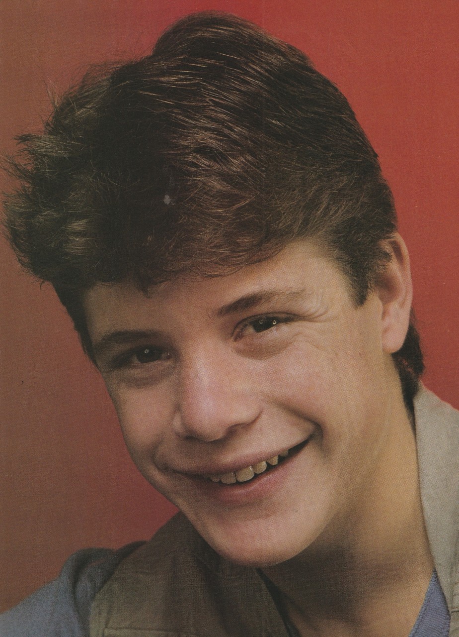 Share Sean Astin Trey Ames teen magazine pinup clipping Goonies cutting headshot Pix