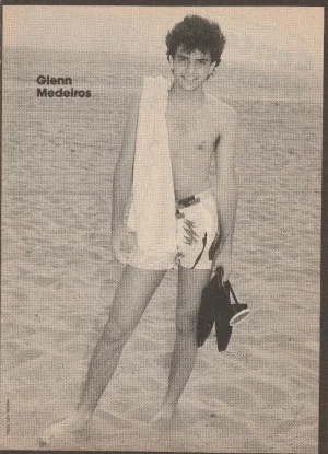 Glenn Medeiros teen magazine pinup clipping shirtless barefoot swimsuit pix