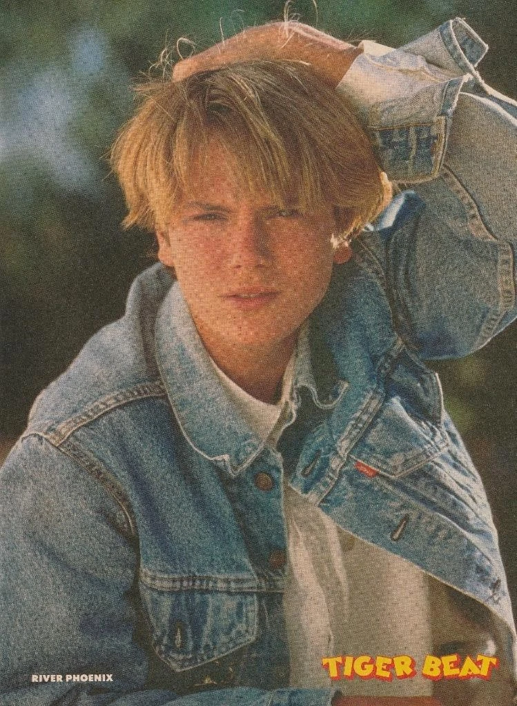 River Phoenix Kirk Cameron teen magazine pinup clipping Collectible Tiger Beat