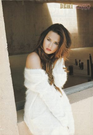 Demi Lovato teen magazine pinup clipping white shirt Japan Vintage Disney star