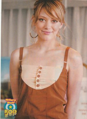Hilary Duff teen magazine pinup clipping child star Bop Tiger Beat M Blast pix