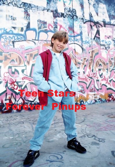 Jonathan Taylor Thomas 4x6 or 8x10 Photo vintage picture child star modeling young JTT