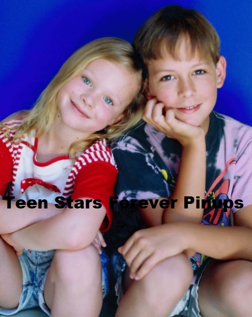 Max Elliott Slade Thora Birch 4x6 or 8x10 Photo vintage picture shorts 90's modeling pix