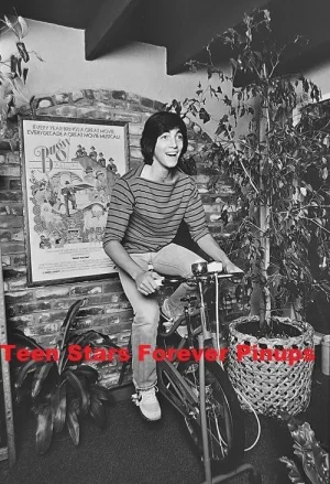 Scott Baio 4×6 or 8x10 Photo vintage 70's promo home bike work out teen pix bedroom