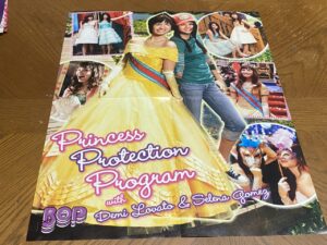 Demi Lovato Selena Gomez Taylor Lautner poster clipping Princess Protection Bop
