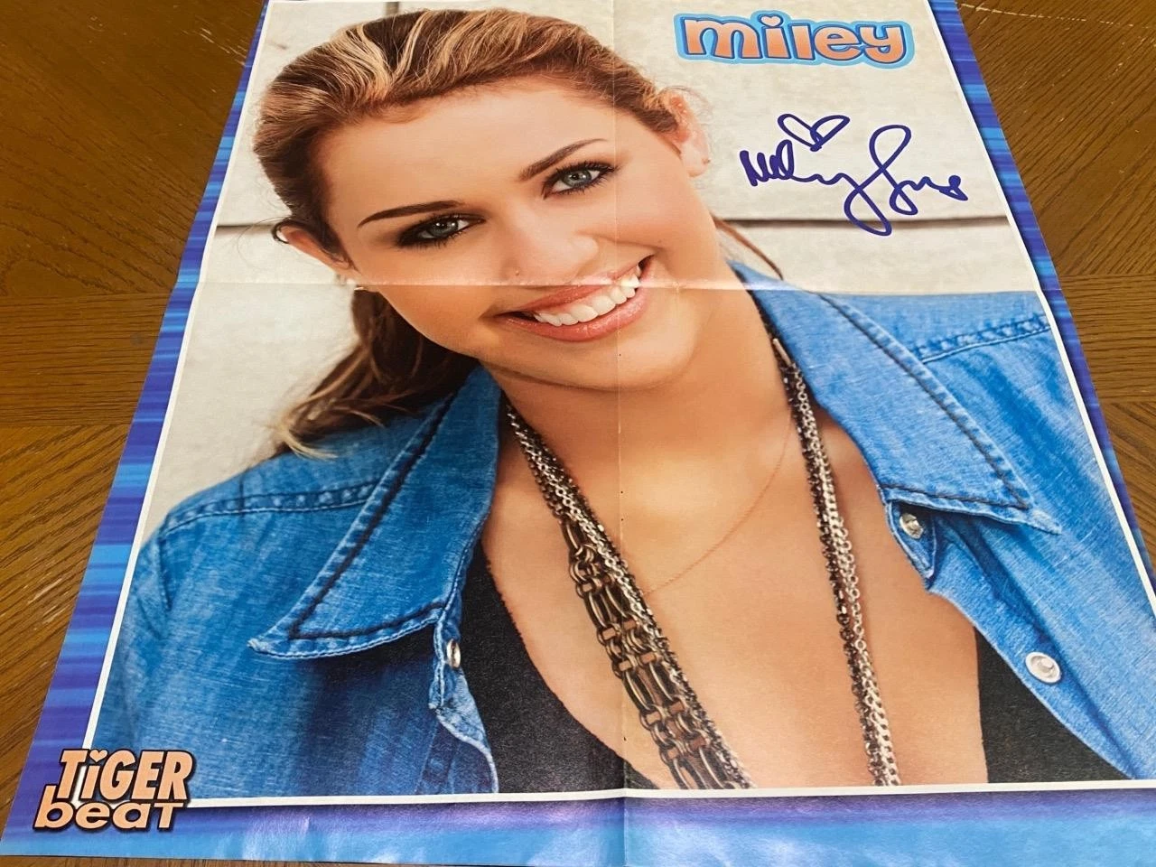 Miley Cyrus Taylor Lautner teen magazine poster clipping jean shirt headshot Pix - Image 2