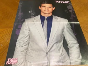 Miley Cyrus Taylor Lautner teen magazine poster clipping jean shirt headshot Pix