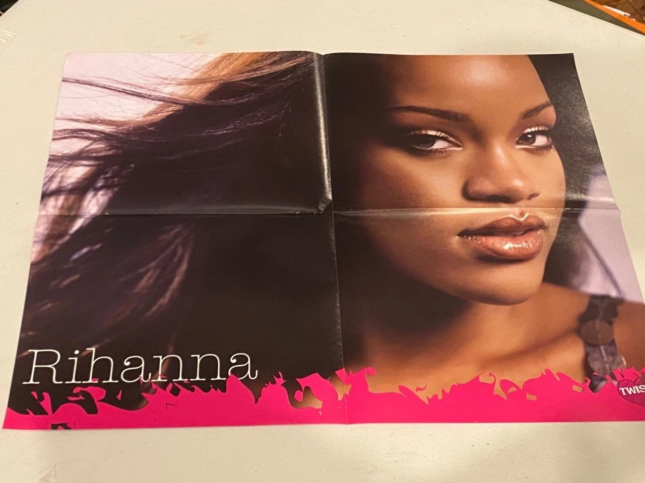 Green Day Rihanna teen magazine poster clipping Twist leather jackets Rock band - Image 2