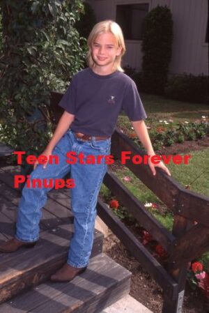David Gallagher 4×6 or 8x10 vintage promo photo picture modeling Full Body 90's young jeans t-shirt