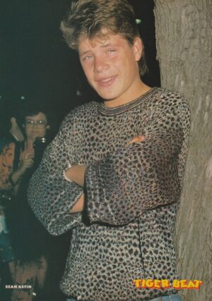 Sean Astin teen pinup clipping Tiger Beat magazine young Pix Goonies tree pix