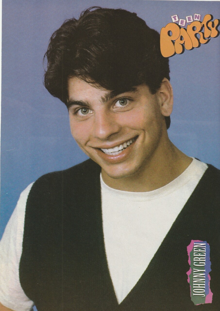 Thomas Ian Nicholas Johnny Green teen magazine pinup clipping headshot 90's Pix baseball field - Image 2