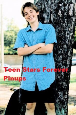 Jonathan Brandis 4×6 or 8x10 vintage promo photo picture modeling shorts tree 90's pix