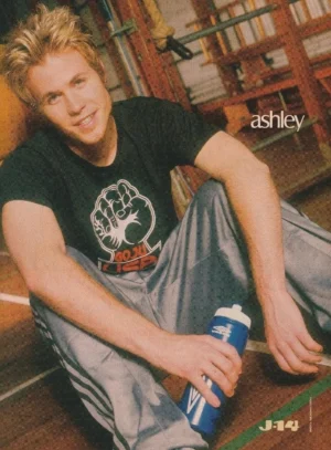 Ashley Parker Angel Christina Applegate Jesse Bradford O-town teen pinup hot