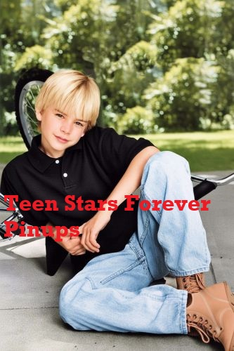 David Gallagher 4×6 or 8x10 vintage photo picture young boy bike jeans modeling 90's Pix
