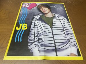 Justin Bieber teen magazine poster clipping Pop Star bangs Teen Idols Super Star