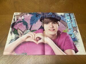 Justin Bieber teen magazine poster clipping pink shirt Bravo heat pic centerfold