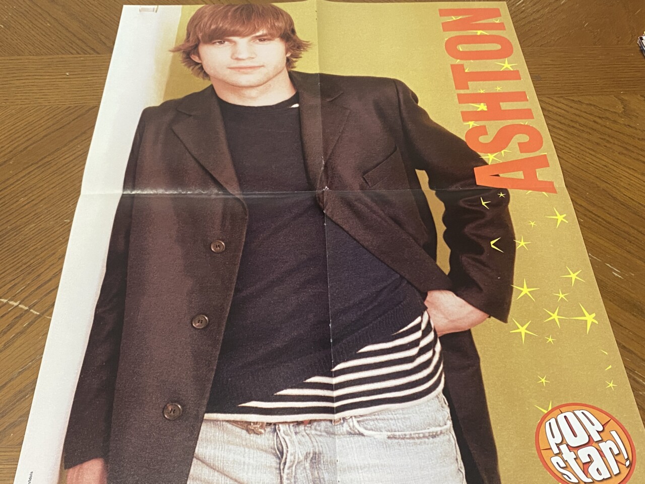Hilary Duff Ashton Kutcher teen magazine poster clipping teen idols blue sweatshirt - Image 2