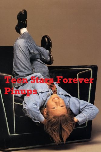 Jonathan Taylor Thomas 4×6 or 8x10 photo vintage teen idol promo upside down pix JTT teen crush modeling young hot