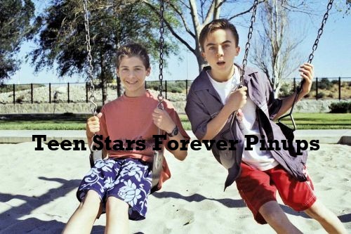 Frankie Muniz Justin Berfield 4×6 or 8x10 vintage photo park swings young pix