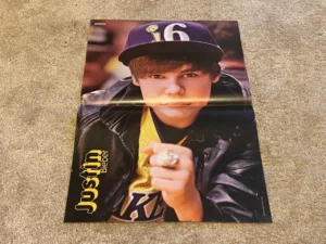 Rihanna Justin Bieber teen poster clipping Bravo Vintage Child Star hat young